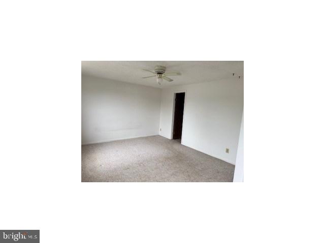 41 Vanderbilt Court Sicklerville, NJ 08081 - Photo 8 of 13