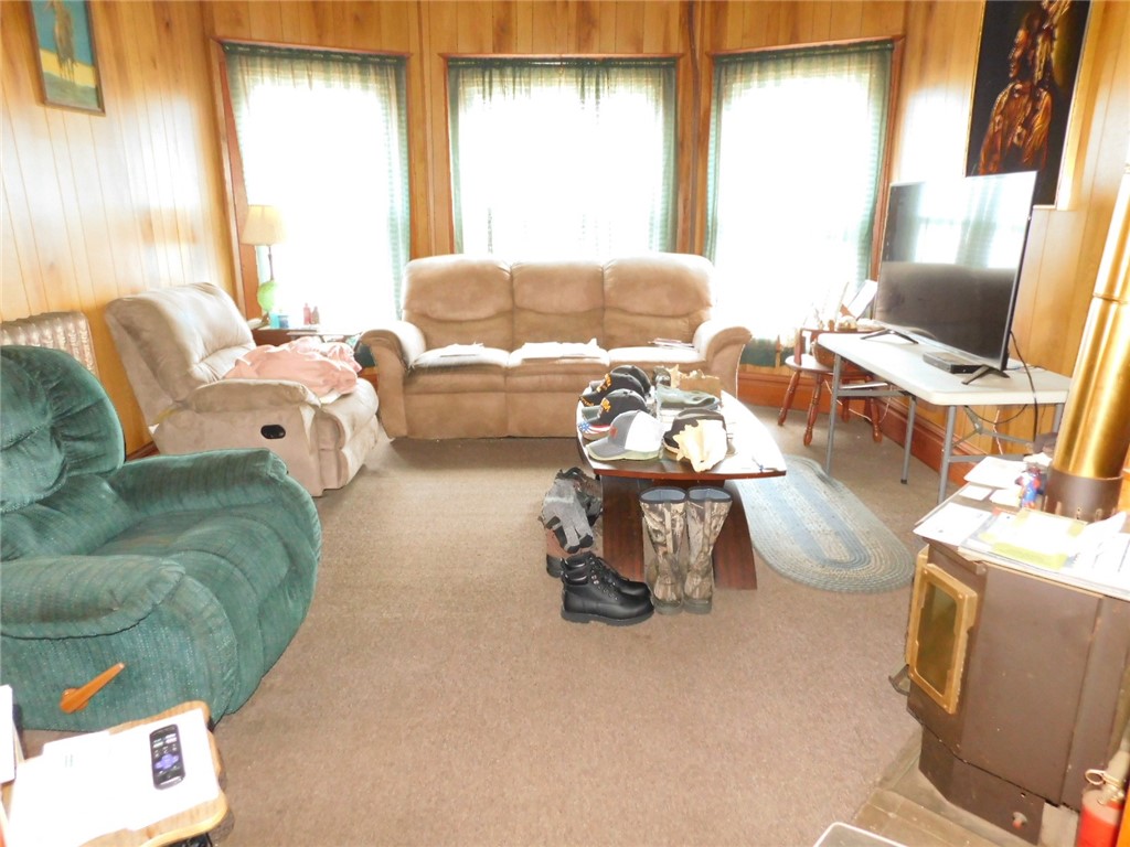 3501 West Shore Road Warwick, RI 02886 - Photo 3 of 13