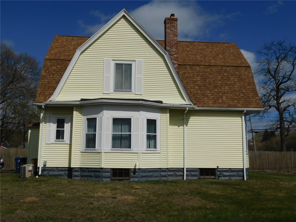 3501 West Shore Road Warwick, RI 02886 - Photo 9 of 13