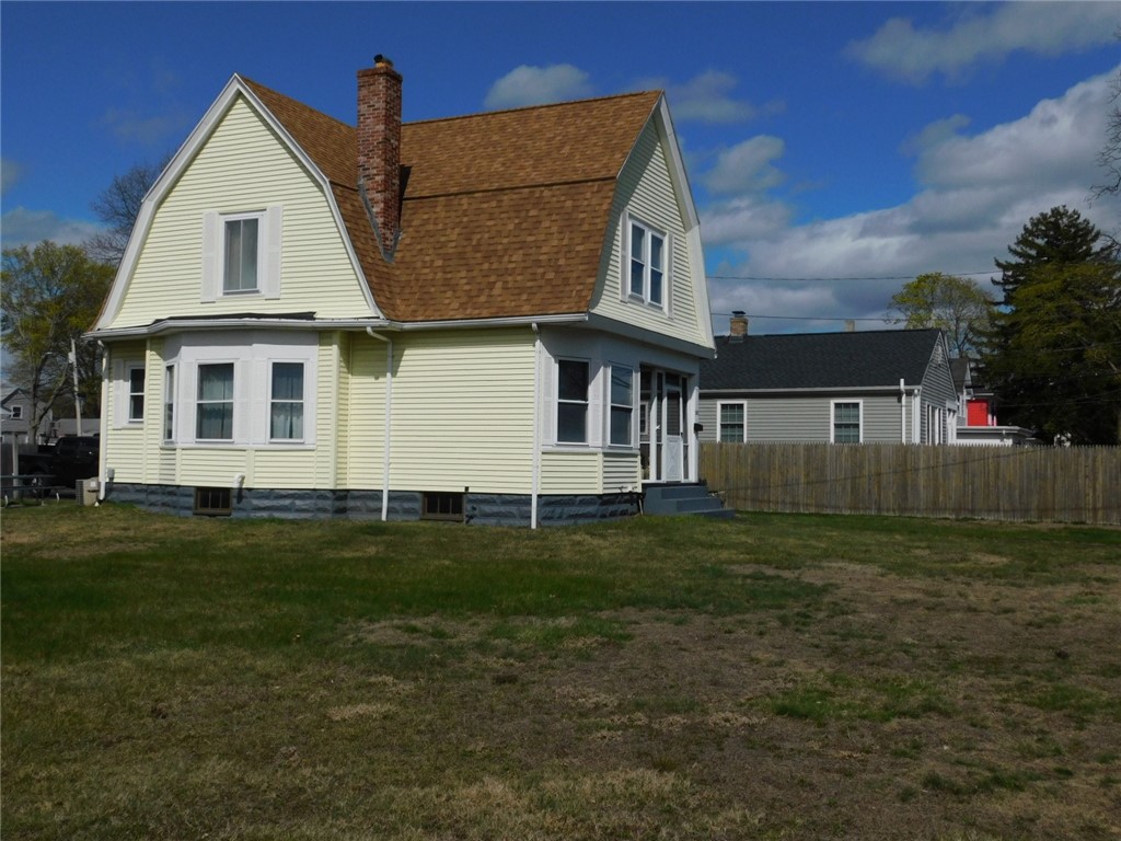3501 West Shore Road Warwick, RI 02886 - Photo 10 of 13