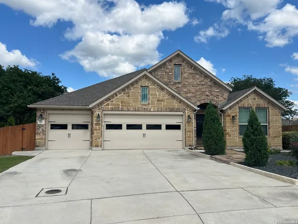 $2,895 | 3213 Roan Street, New Braunfels, TX 78130