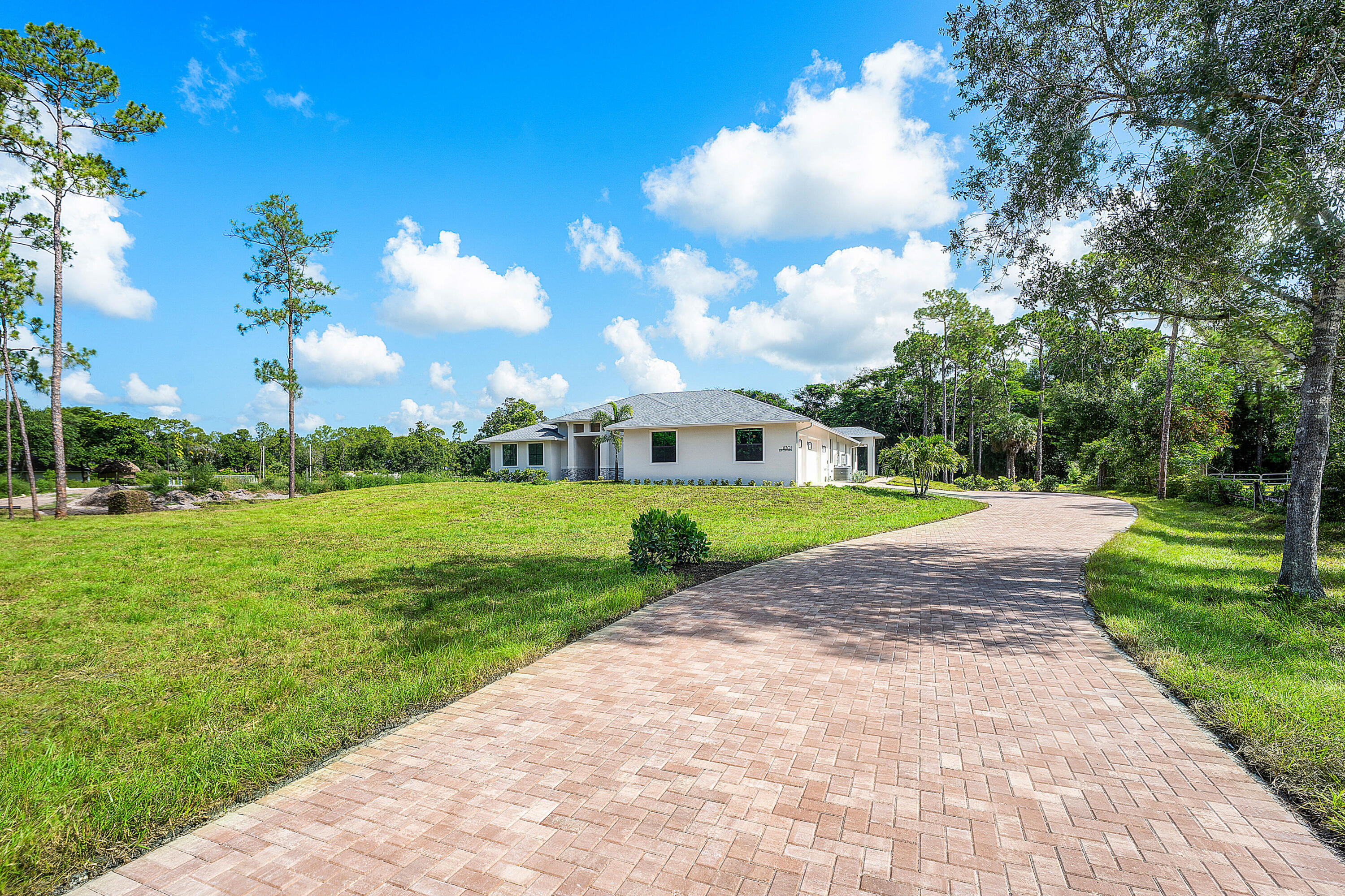 11701 153rd Court North Jupiter, FL 33478 - Photo 2 of 59 02_beyc6a443d4be67ef