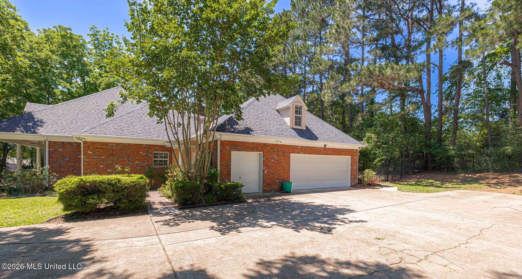 101 Shadia Drive Clinton, MS 39056 - Photo 19 of 73 1R4A7031