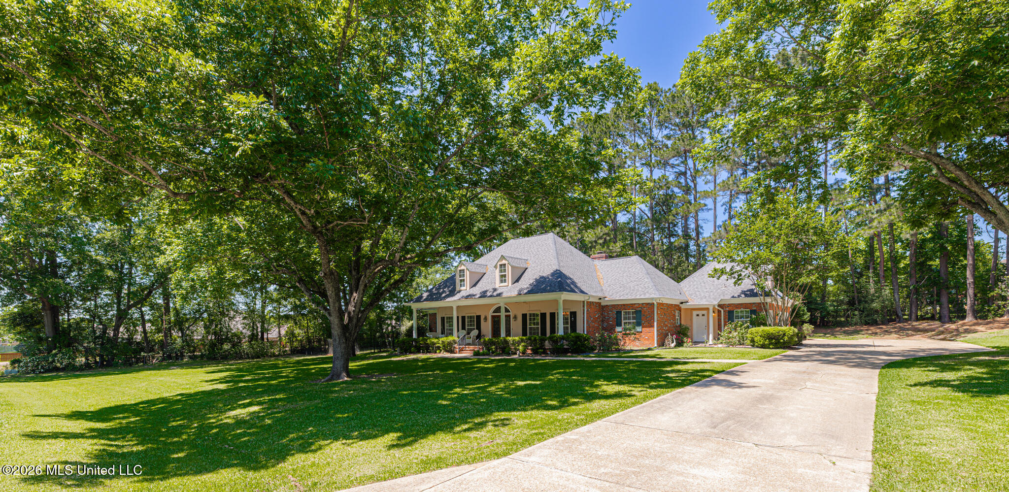 101 Shadia Drive Clinton, MS 39056 - Photo 2 of 73 1R4A7024