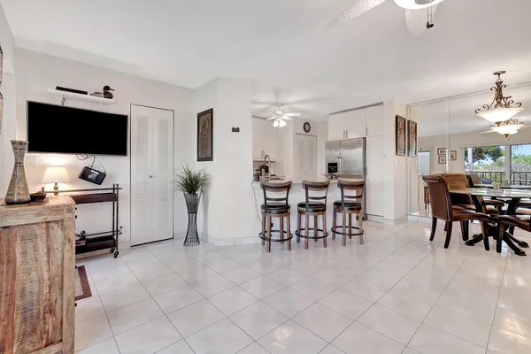 $160,000 | 7547 South Oriole Boulevard, Unit 202, Delray Beach, FL 33446
