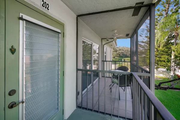 $160,000 | 7547 South Oriole Boulevard, Unit 202, Delray Beach, FL 33446