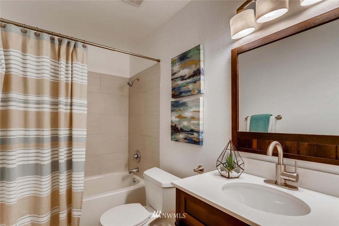 21607 9th Avenue West Bothell, WA 98021 - Photo 14 of 26