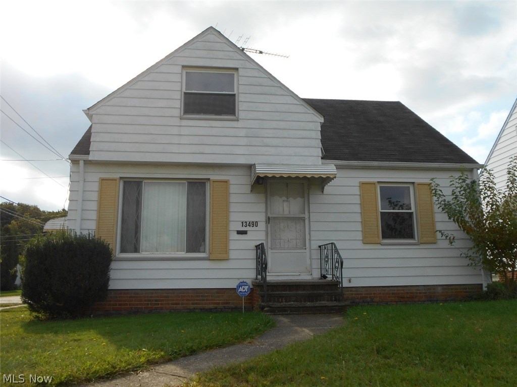 13490 Hathaway Road Cleveland, OH 44125 - Photo 2 of 21 Gallery Image 2