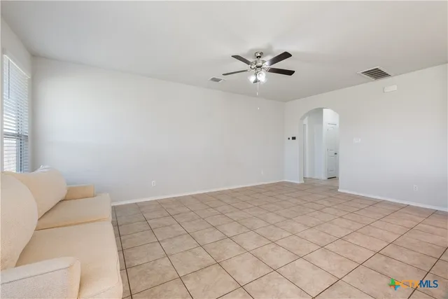 $275,000 | 1129 Ibis Falls Loop, Jarrell, TX 76537