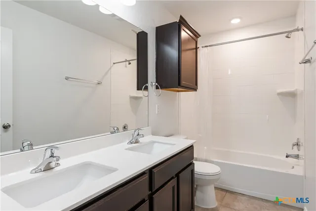 $275,000 | 1129 Ibis Falls Loop, Jarrell, TX 76537