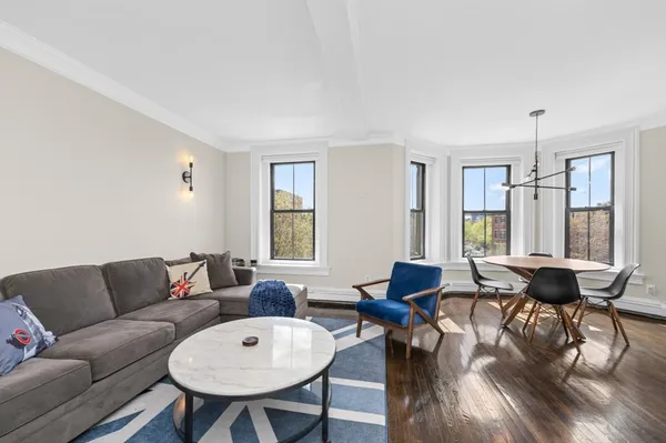 $849,000 | 437 Columbus Avenue, Unit 3, Boston, MA 02116