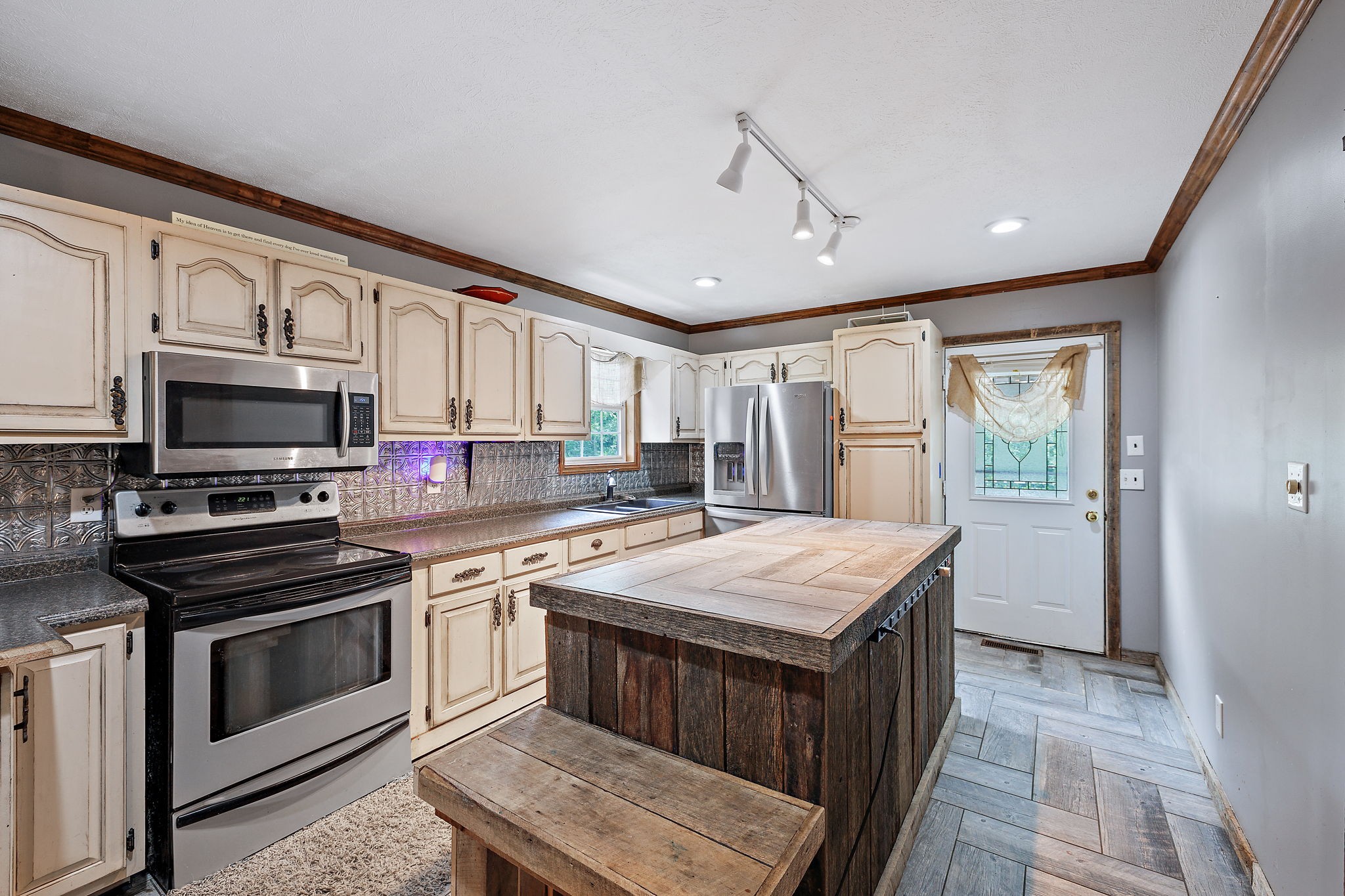 208 Claude Carroll Road Hohenwald, TN 38462 - Photo 13 of 43 Gallery Image 13