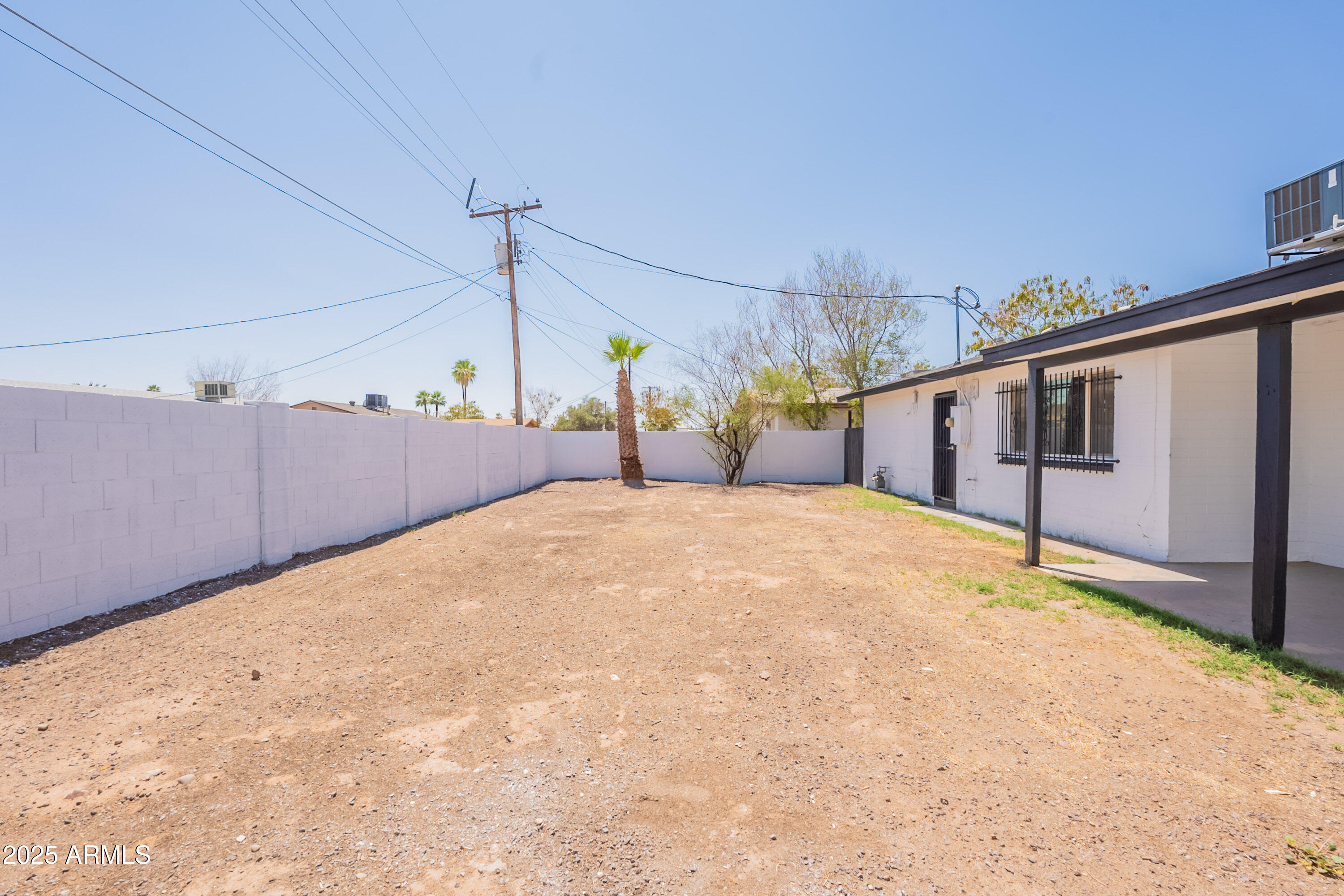 2327 East Chipman Road Phoenix, AZ 85040 - Photo 18 of 18 Chipman-41