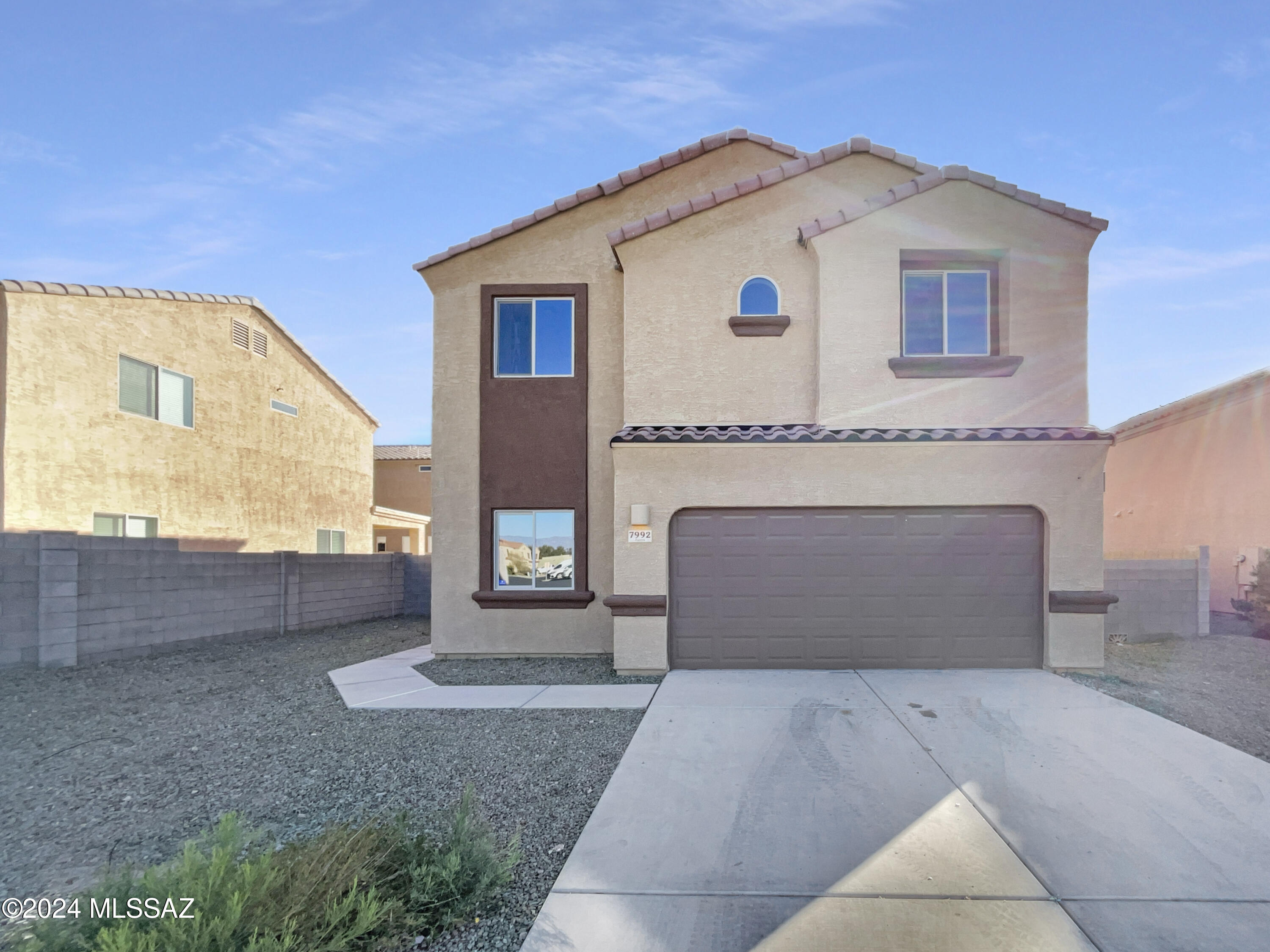 7992 South Tate Loop Tucson, AZ 85756 - Photo 1 of 27 Gallery Image 1