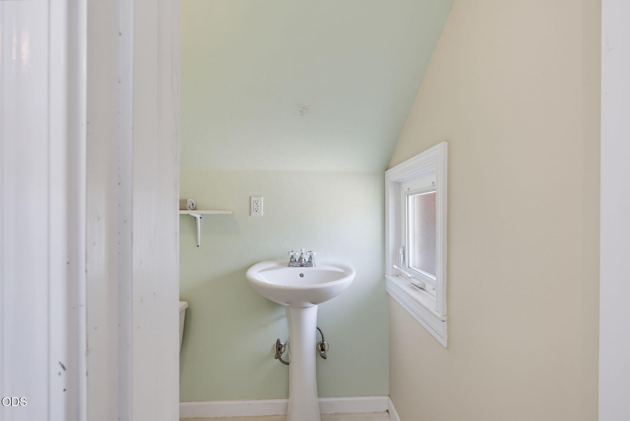 2657 Old Stage Road Central Point, OR 97502 - Photo 28 of 53 Gallery Image 28