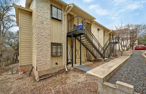 $212,000 | 1013 Chestnut Street, Unit B1, San Marcos, TX 78666