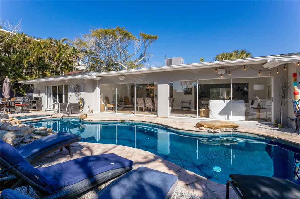 419 Clark Drive Holmes Beach, FL 34217 - Photo 35 of 53