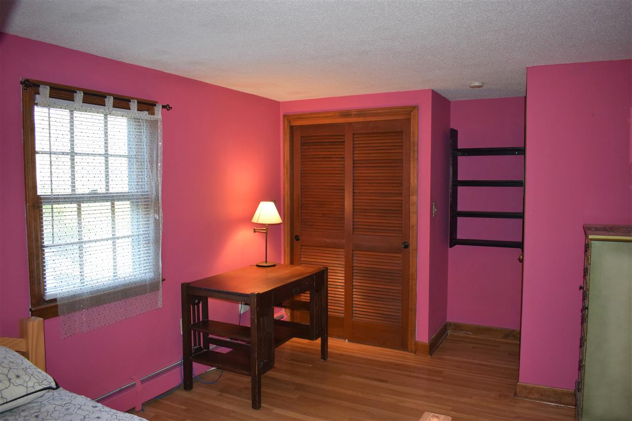 91 Searles Road Nashua, NH 03062 - Photo 22 of 38