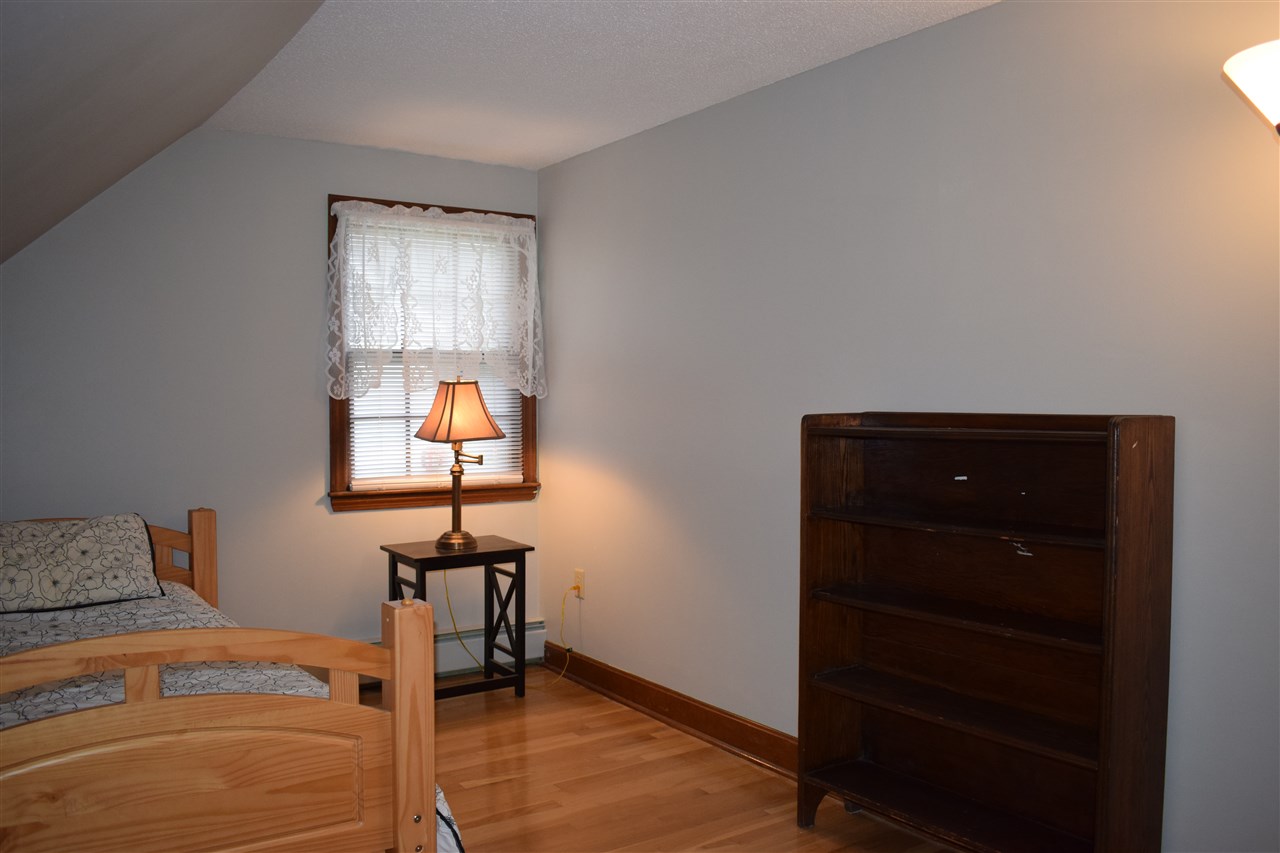91 Searles Road Nashua, NH 03062 - Photo 23 of 38