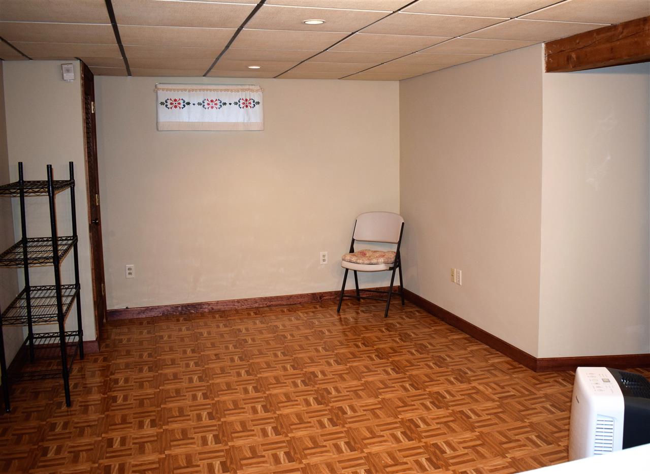 91 Searles Road Nashua, NH 03062 - Photo 28 of 38