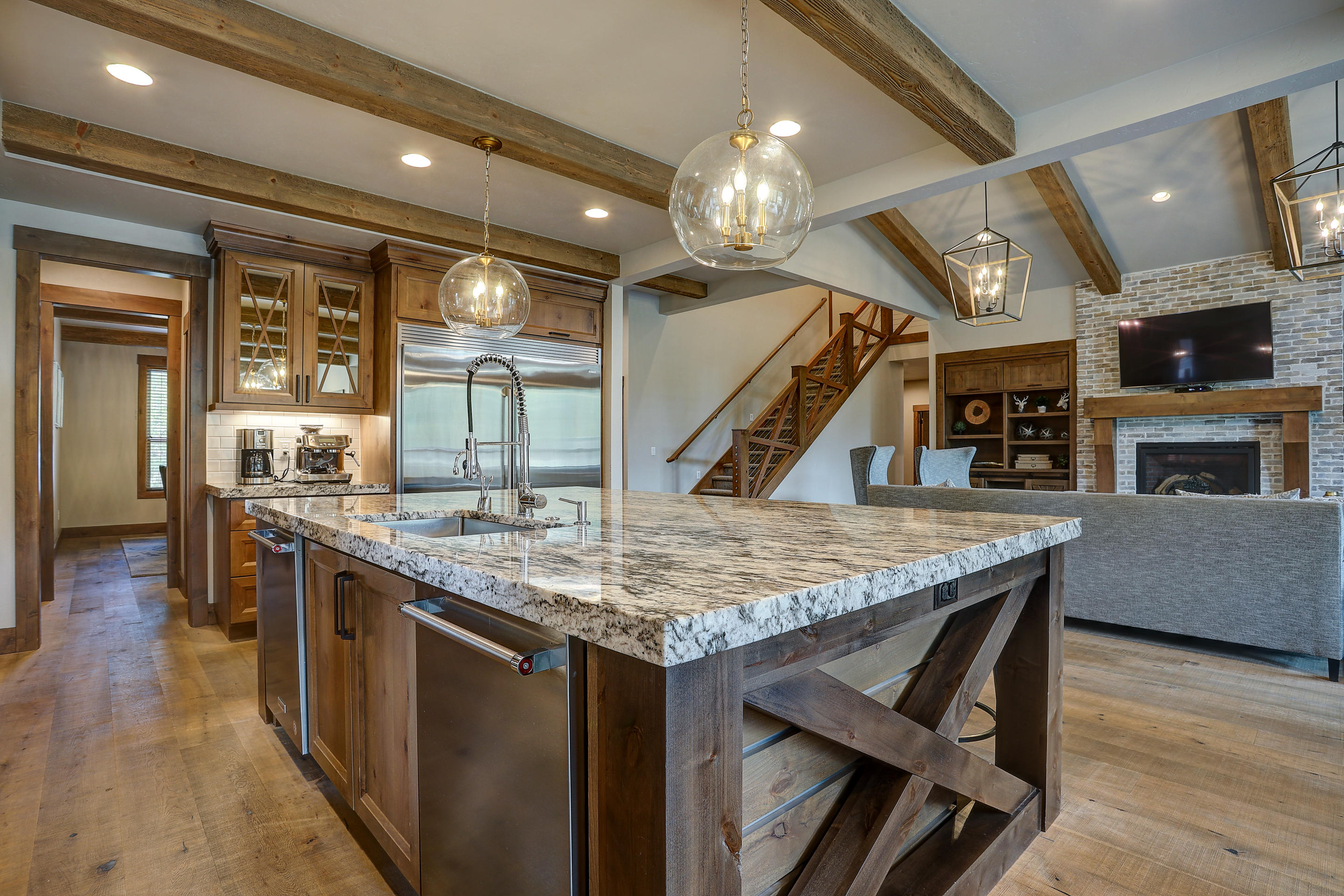 56688 Glowstone Loop Bend, OR 97707 - Photo 6 of 53 Center Island GreatRoom