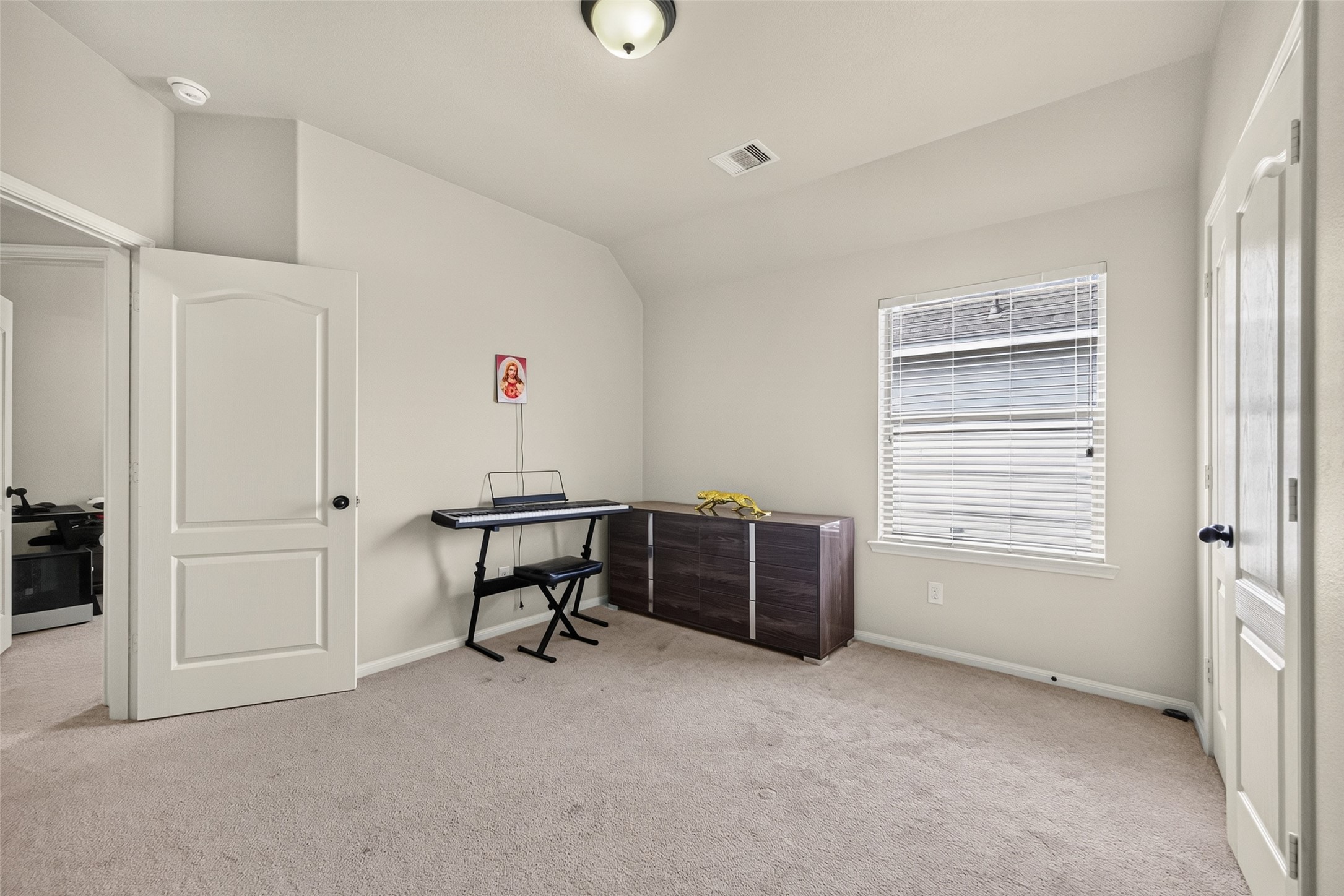 9439 Emerald Lakes Drive Rosharon, TX 77583 - Photo 17 of 35 Gallery Image 17