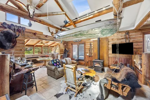 $649,000 | 11330 Dineff Road, Lemont, IL 60439