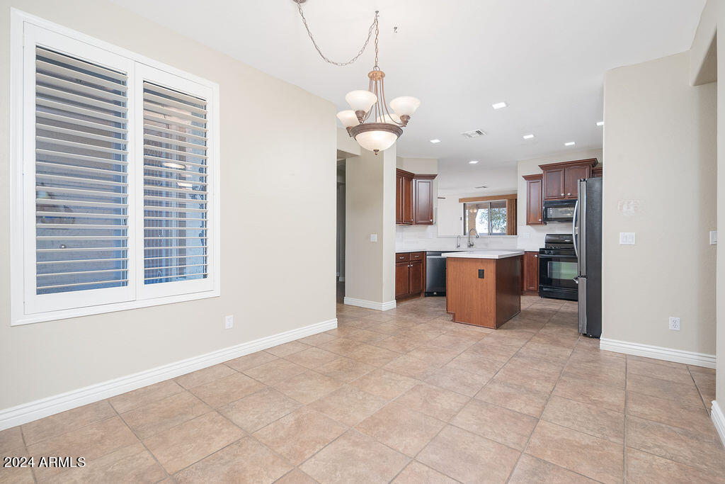 15427 West Redfield Road Surprise, AZ 85379 - Photo 12 of 41 Gallery Image 12
