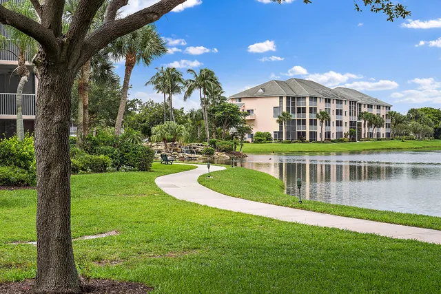 $2,400 | 353 Highway 1, Unit B102, Jupiter, FL 33477