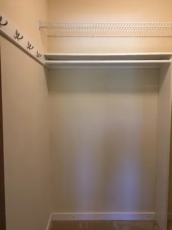 $1,900 | 1 Cedar Court, Unit 4, Vernon Hills, IL 60061