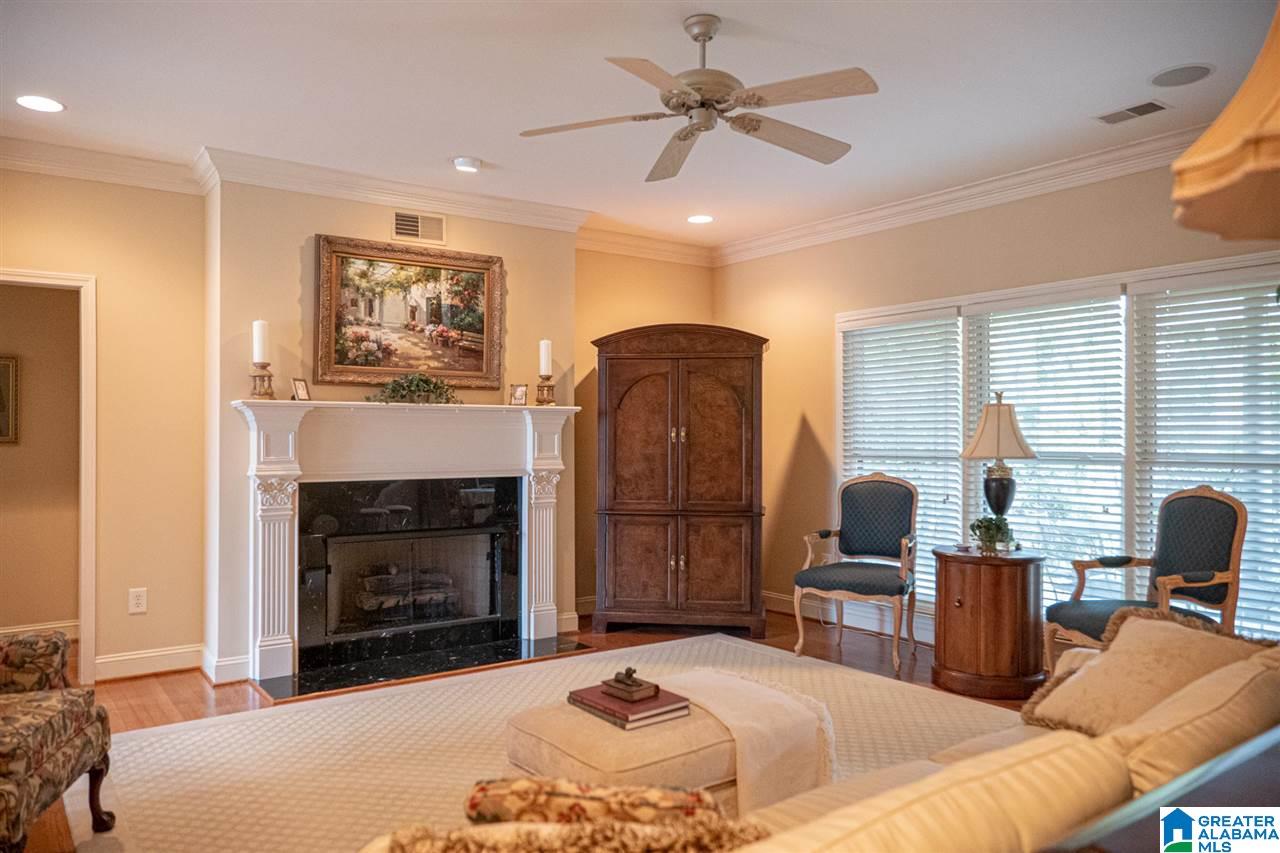 628 Willow Crest Road Birmingham, AL 35226 - Photo 8 of 38