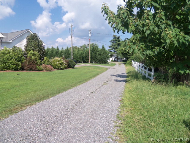 4012 Hickory Fork Road Gloucester, VA 23061 - Photo 2 of 11