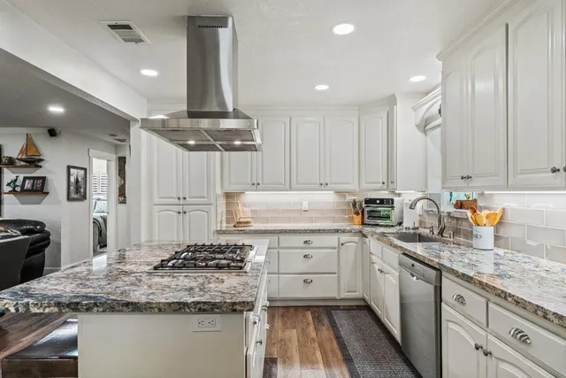 $4,800 | 8054 Horseshoe Bar Road, Loomis, CA 95650