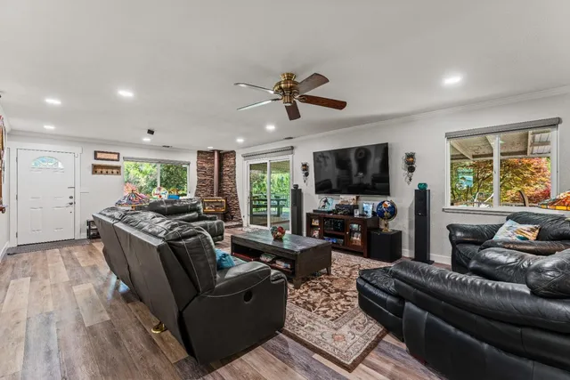 $4,800 | 8054 Horseshoe Bar Road, Loomis, CA 95650