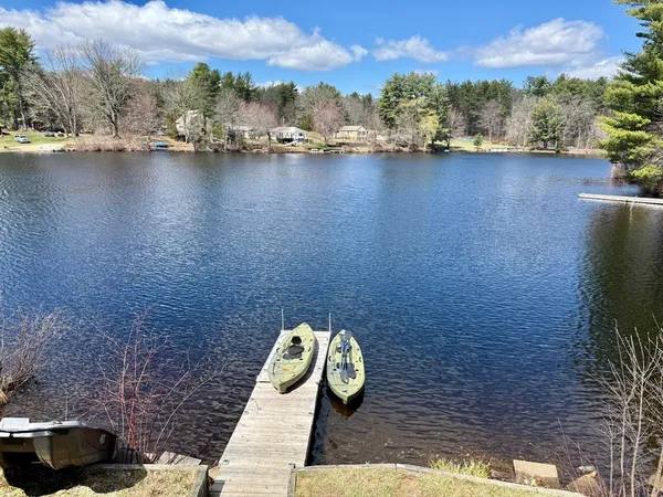 $3,300 | 12 Oak Lane, Unit 1, Spencer, MA 01562