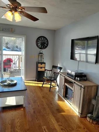 $3,300 | 12 Oak Lane, Unit 1, Spencer, MA 01562
