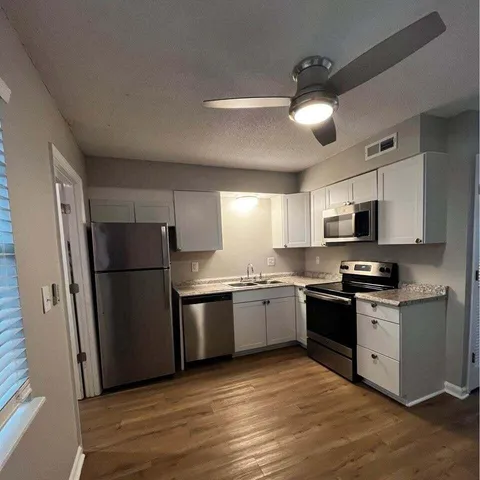 $2,295 | 1550 Nantahala Boulevard, Unit 1550, Mount Pleasant, SC 29464