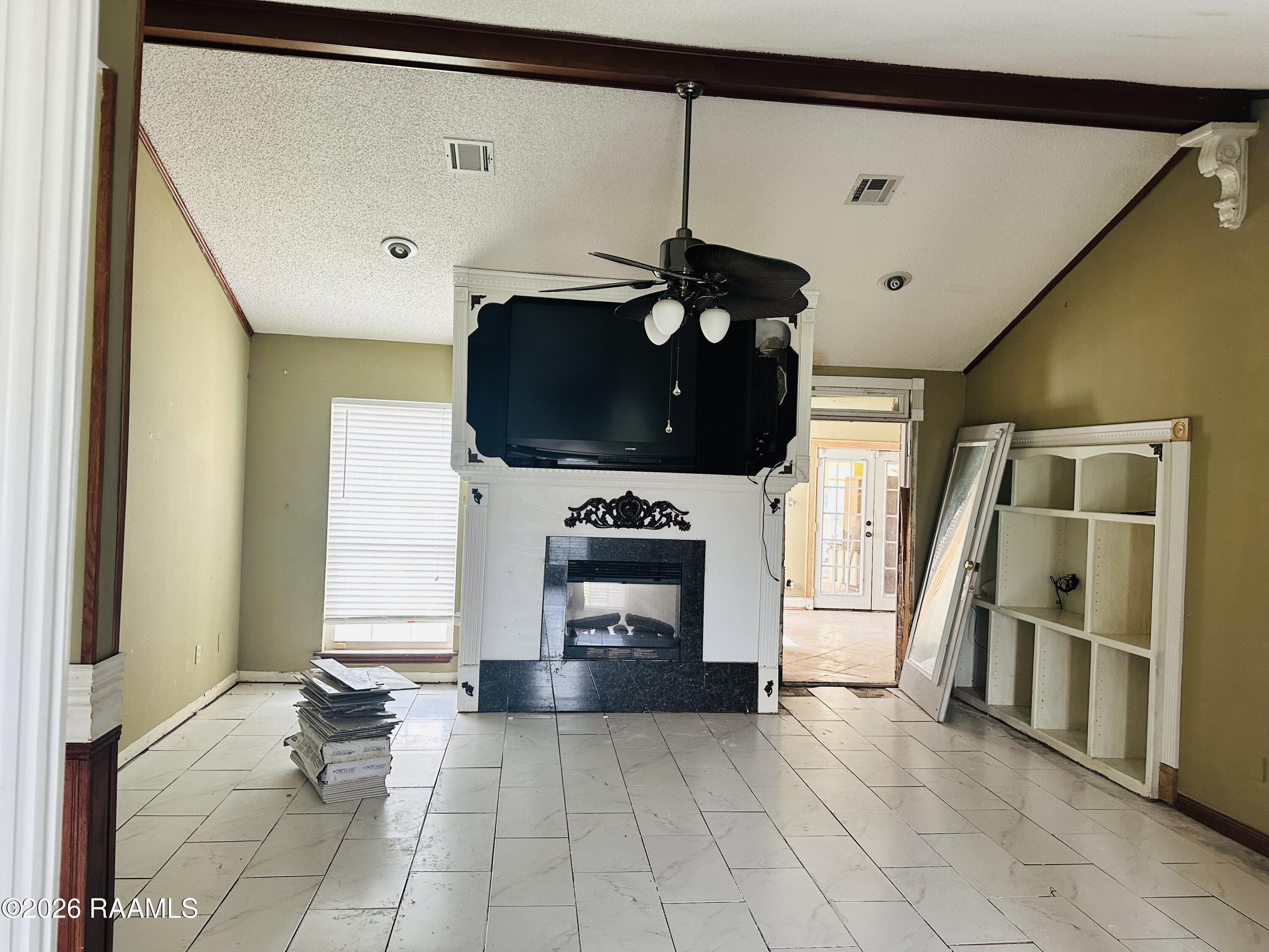 115 Ridgela Circle Duson, LA 70529 - Photo 8 of 29 IMG_3836