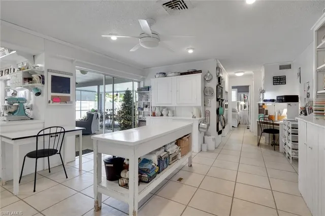 $939,000 | 605 101st Avenue North, Naples, FL 34108