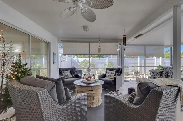 $939,000 | 605 101st Avenue North, Naples, FL 34108