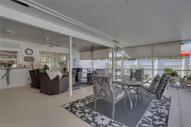 $939,000 | 605 101st Avenue North, Naples, FL 34108