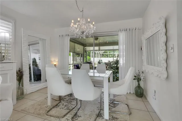 $939,000 | 605 101st Avenue North, Naples, FL 34108