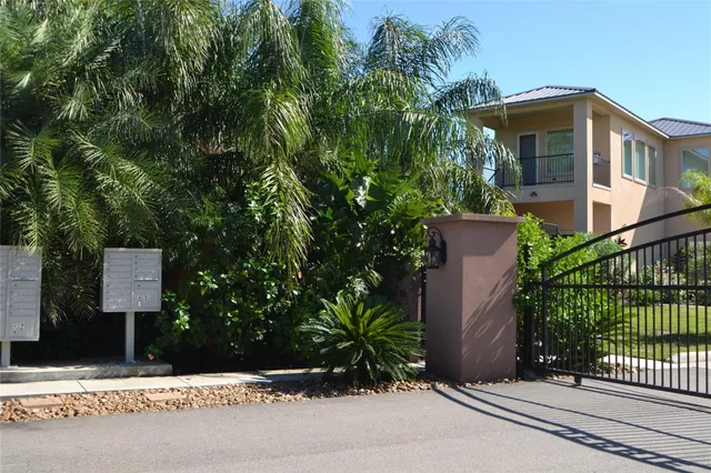 $1,800 | 278 Debbie Lane, San Leon, TX 77539