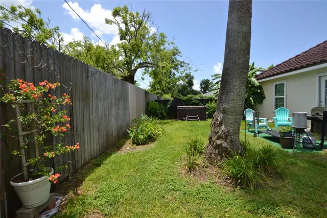 $1,800 | 278 Debbie Lane, San Leon, TX 77539