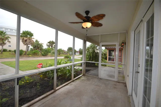 $1,800 | 278 Debbie Lane, San Leon, TX 77539