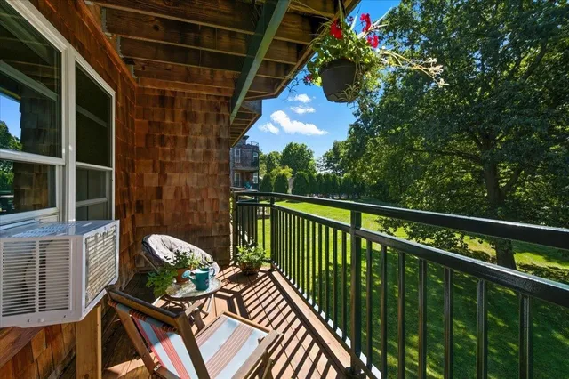 $399,000 | 45 Claire Point Road, Burlington, VT 05408