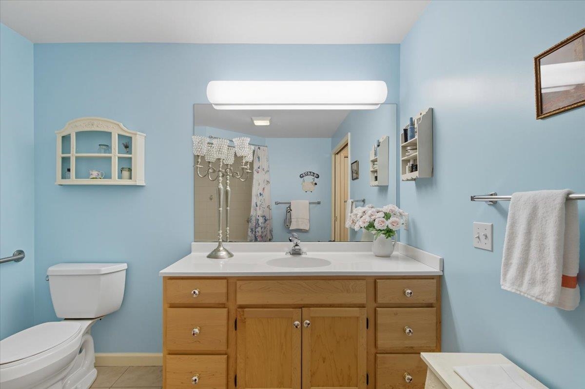 45 Claire Point Road Burlington, VT 05408 - Photo 19 of 35