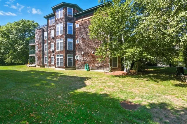 $399,000 | 45 Claire Point Road, Burlington, VT 05408