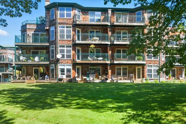 $399,000 | 45 Claire Point Road, Burlington, VT 05408