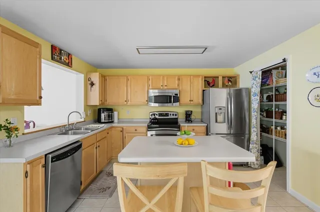 $399,000 | 45 Claire Point Road, Burlington, VT 05408